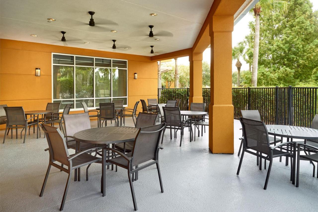 Fairfield Inn Suites By Marriott Orlando At Seaworld Exterior foto